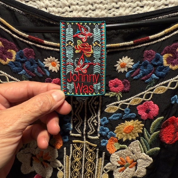 Johnny Was Embroidered Black Floral Women's Top - Picture 5 of 9